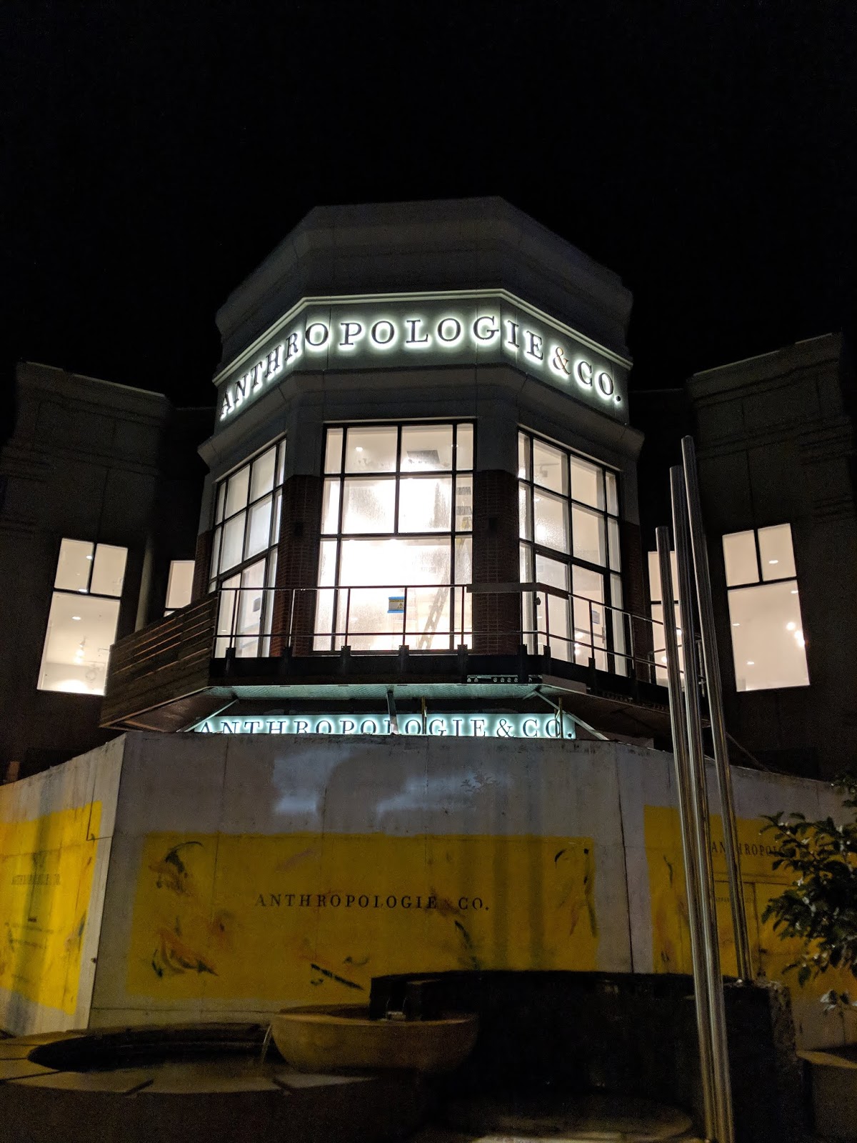 Robert Dyer Bethesda Row Signs lit for Anthropologie & Co. and