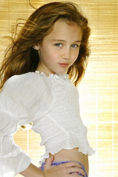Photos Miley Cyrus 2013-2012 - Dropstock