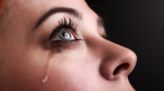 Bila Aku Wanita Pertama di Hatimu, Bolehkah Aku Jadi Simpananmu? Bila Aku Wanita Pertama di Hatimu, Bolehkah Aku Jadi Simpananmu?