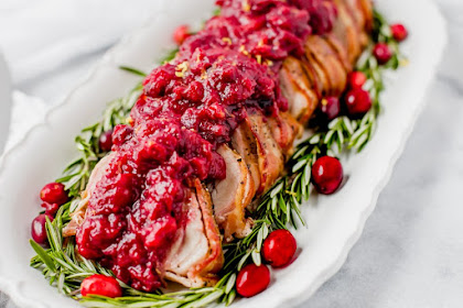 BACON WRAPPED PORK TENDERLION WITH CRANBERRY SAUCE