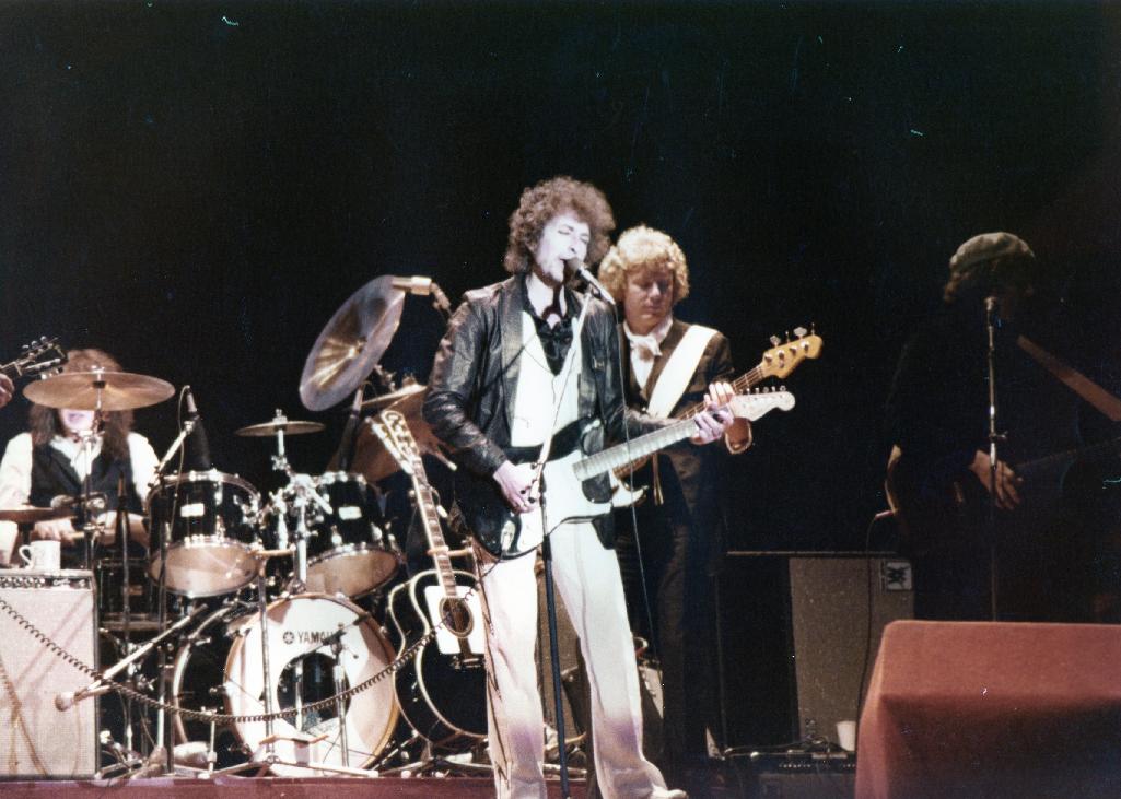 Bob Dylan in (het) Nederland(s): Dylan kort #760