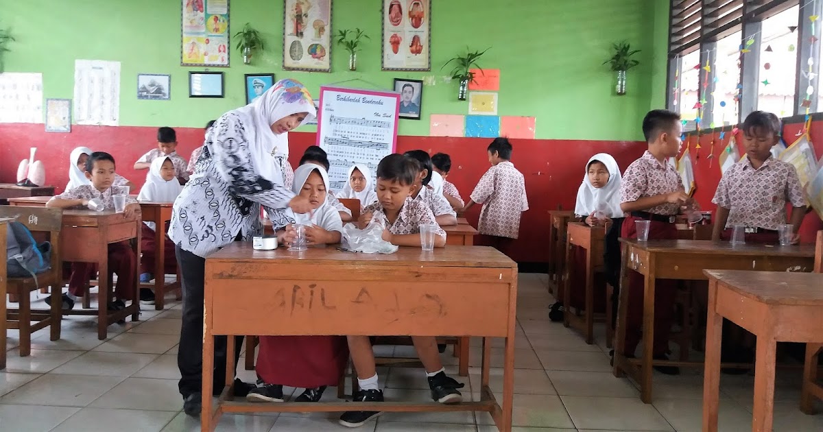 SD Negeri Poris Pelawad 5 Kota Tangerang : Percobaan Perambatan Bunyi