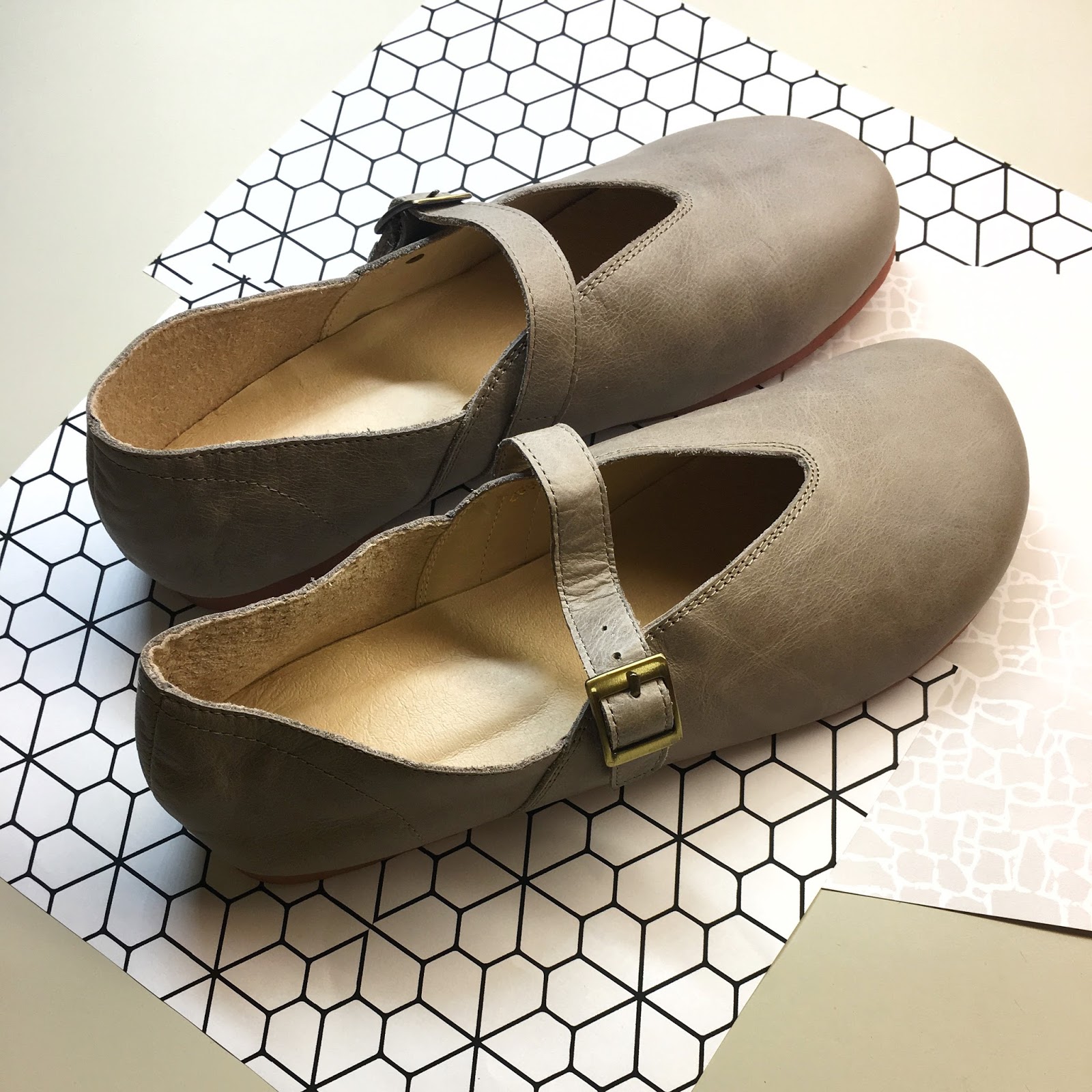 Trying Socofy Shoes - a little Newchic review