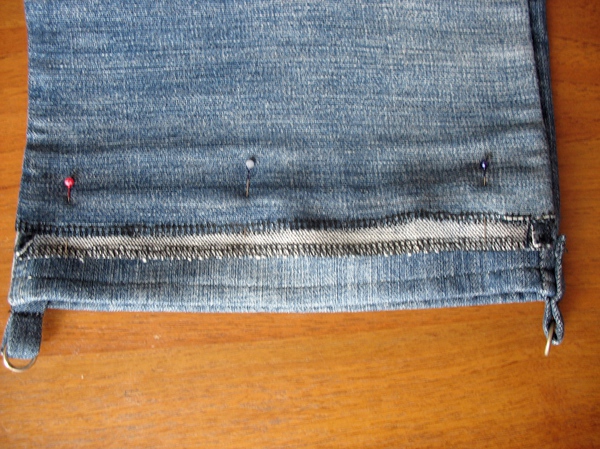 Клапан и сумка из джинсовой ткани
