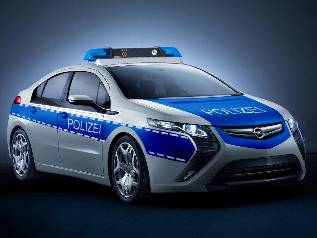 Opel Touts The Silent Advantages Of Having An All Electric Police Opel Touts The Silent Advantages Of Having An All Electric Police Cruiser