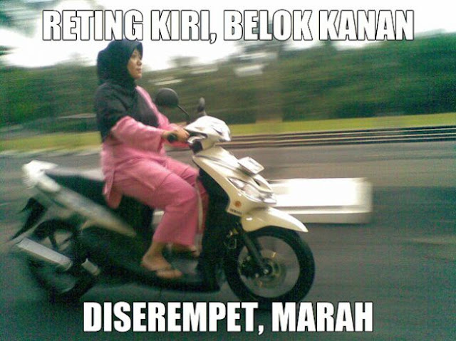 30 Gambar Meme Lucu Pengendara Motor Indonesia