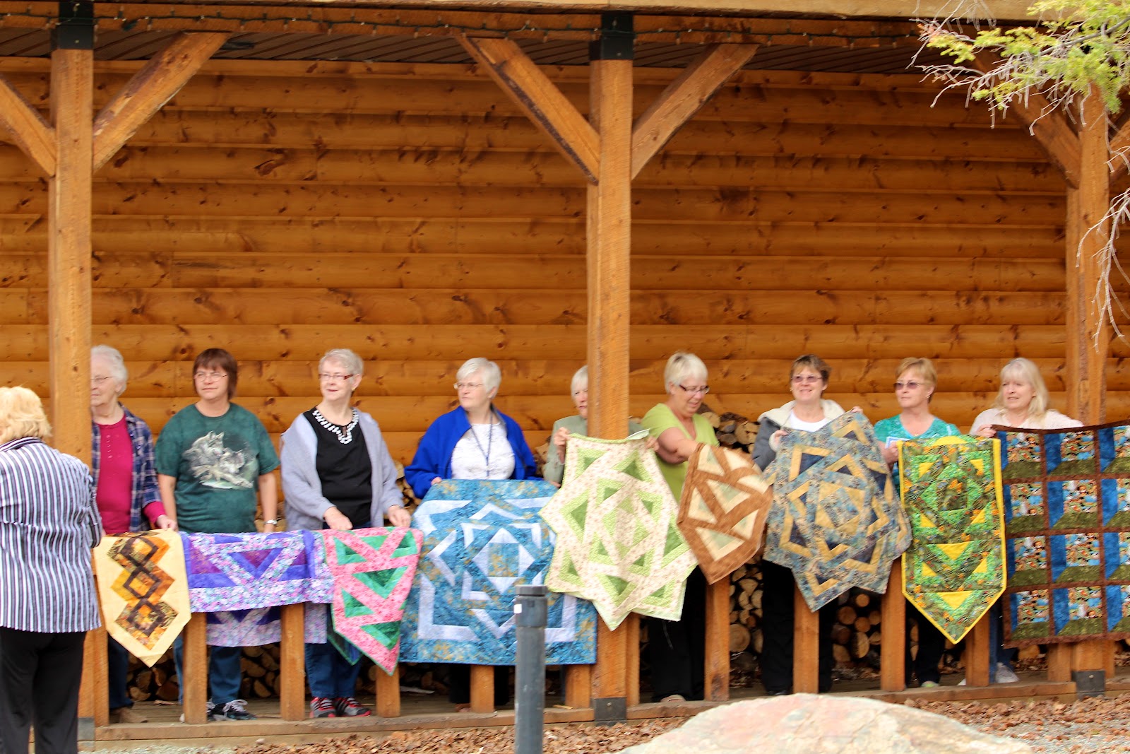 North Star Quilt Guild News Quilting With Friends Premier Retreat