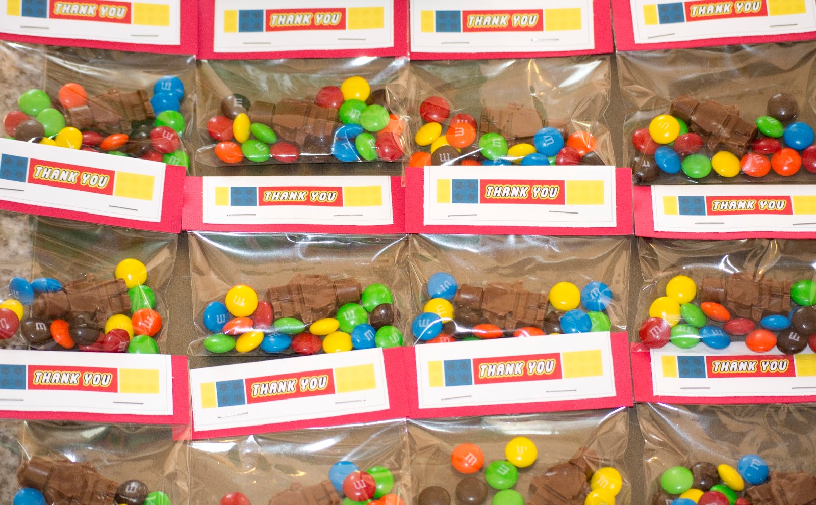 Paisley and Parsley: LEGO Birthday Party for a 5 year old