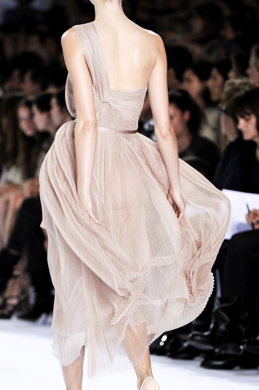 The Terrier and Lobster: Chloé Spring 2011: Ballet Practice Clothing ...