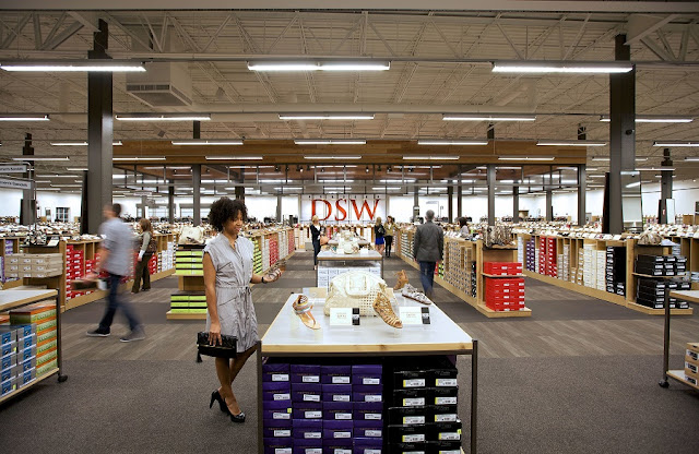 DSW (Designer Shoe Warehouse) DSW (Designer Shoe Warehouse)