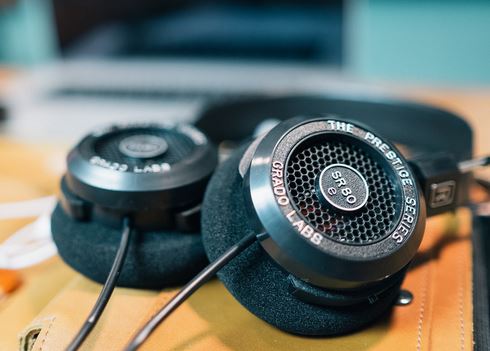 headset grado sr 60 e murah. belajar audiophile kamus audio istilah audio suara flat treble sound arti treble dalam musik kamu suara pengertian