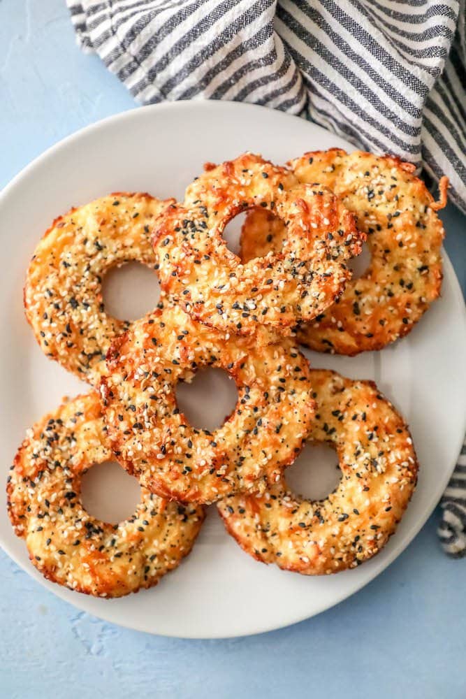 EASY KETO EVERYTHING BAGELS RECIPE | Blogger Delicious Food