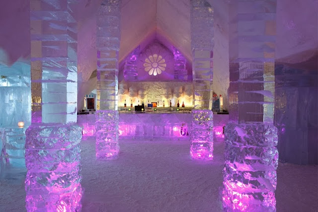 Hotel de Glace - Bar construido solamente con hielo