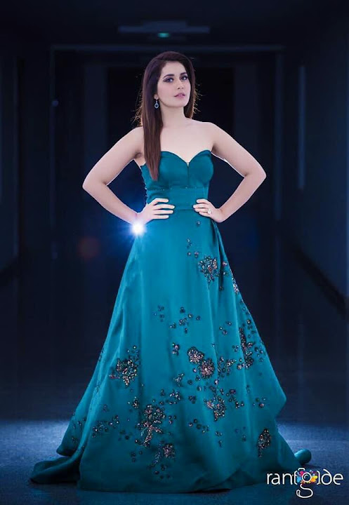 Raashi Khanna at the Filmfare Awards South 2017