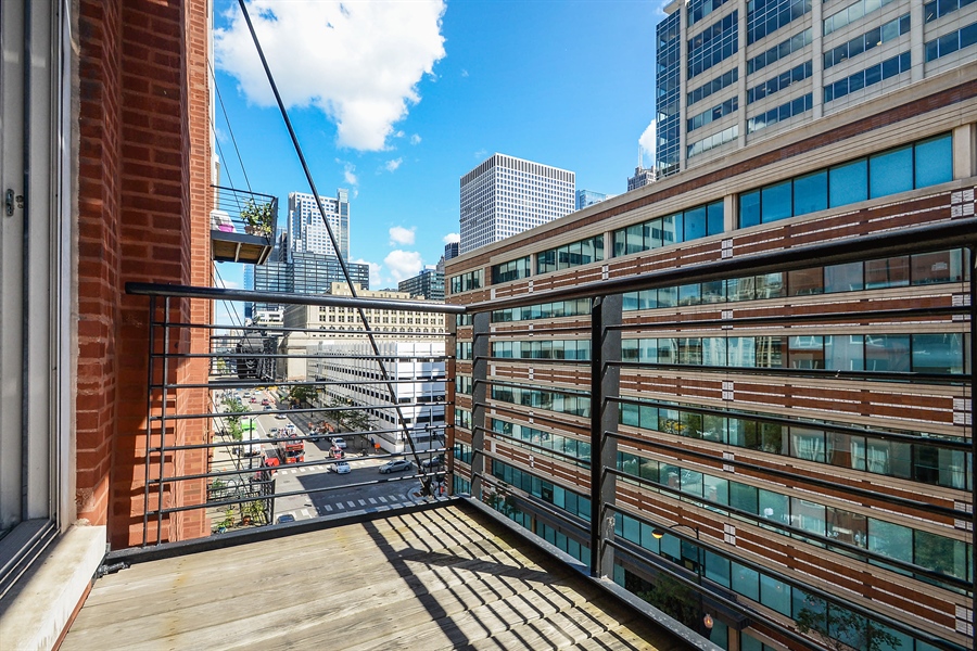 The Chicago Real Estate Local New for Sale! West Loop timber loft with