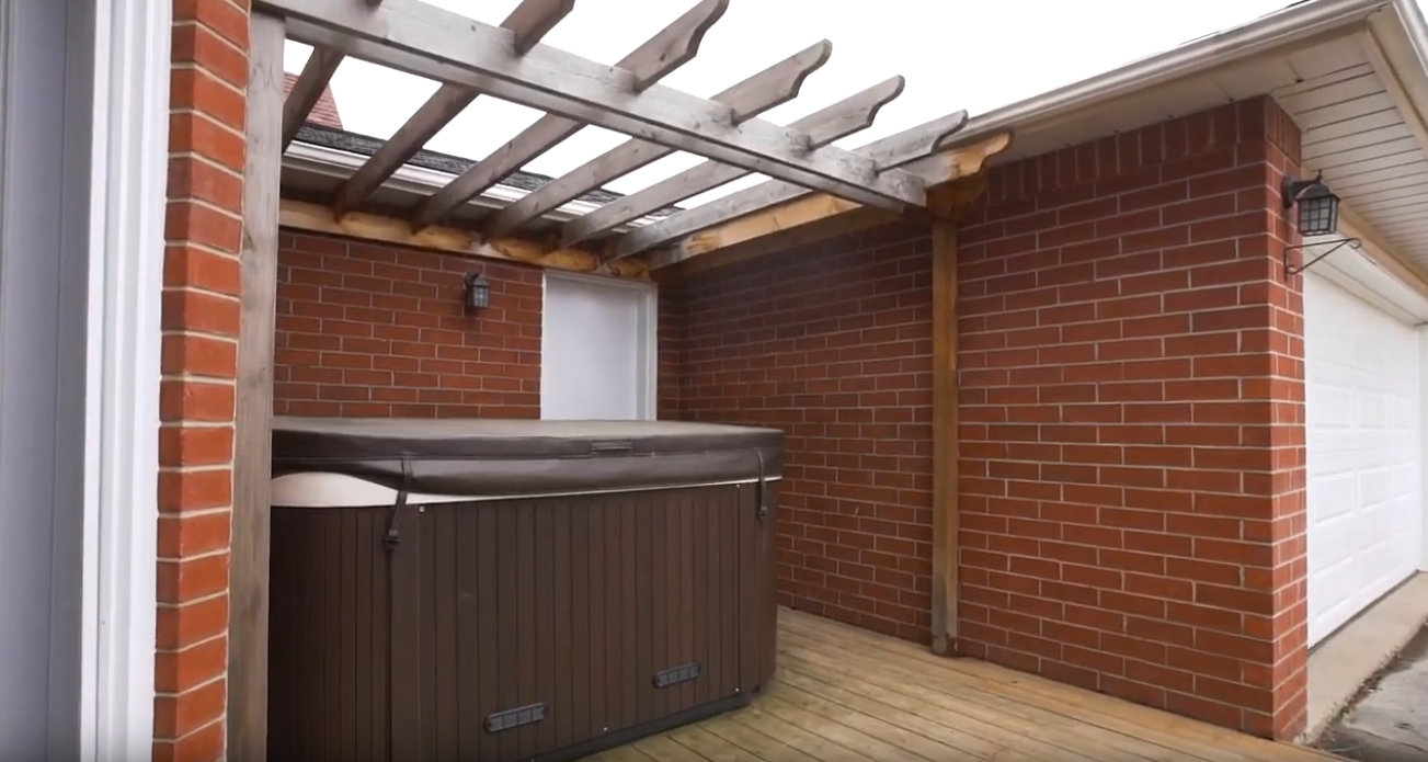 12 Photos vs. 2456 Sixth Line, Oakville, ON vs. Home Interior Design Tour