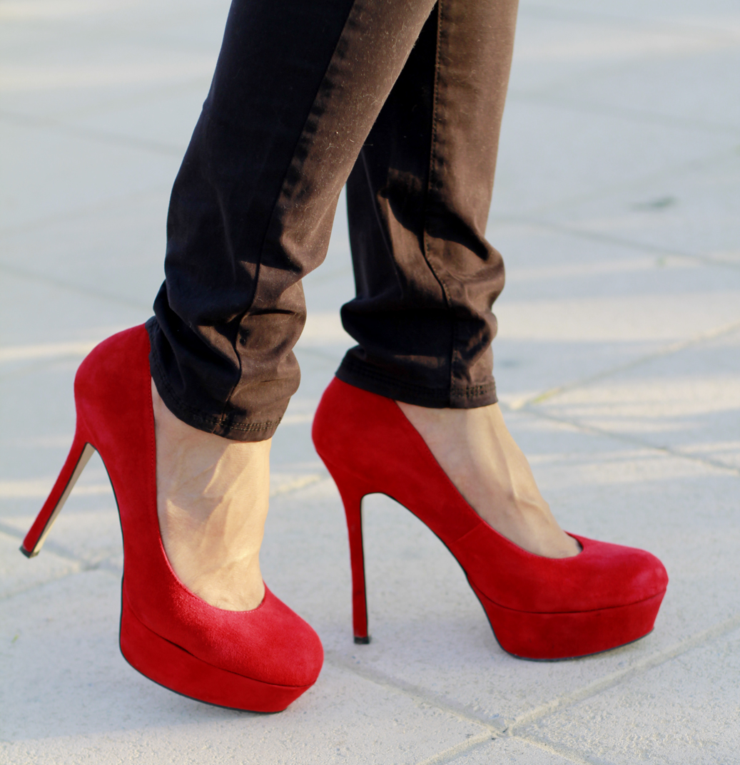 White jacket, red heels. | The Silver Kick Diaries
