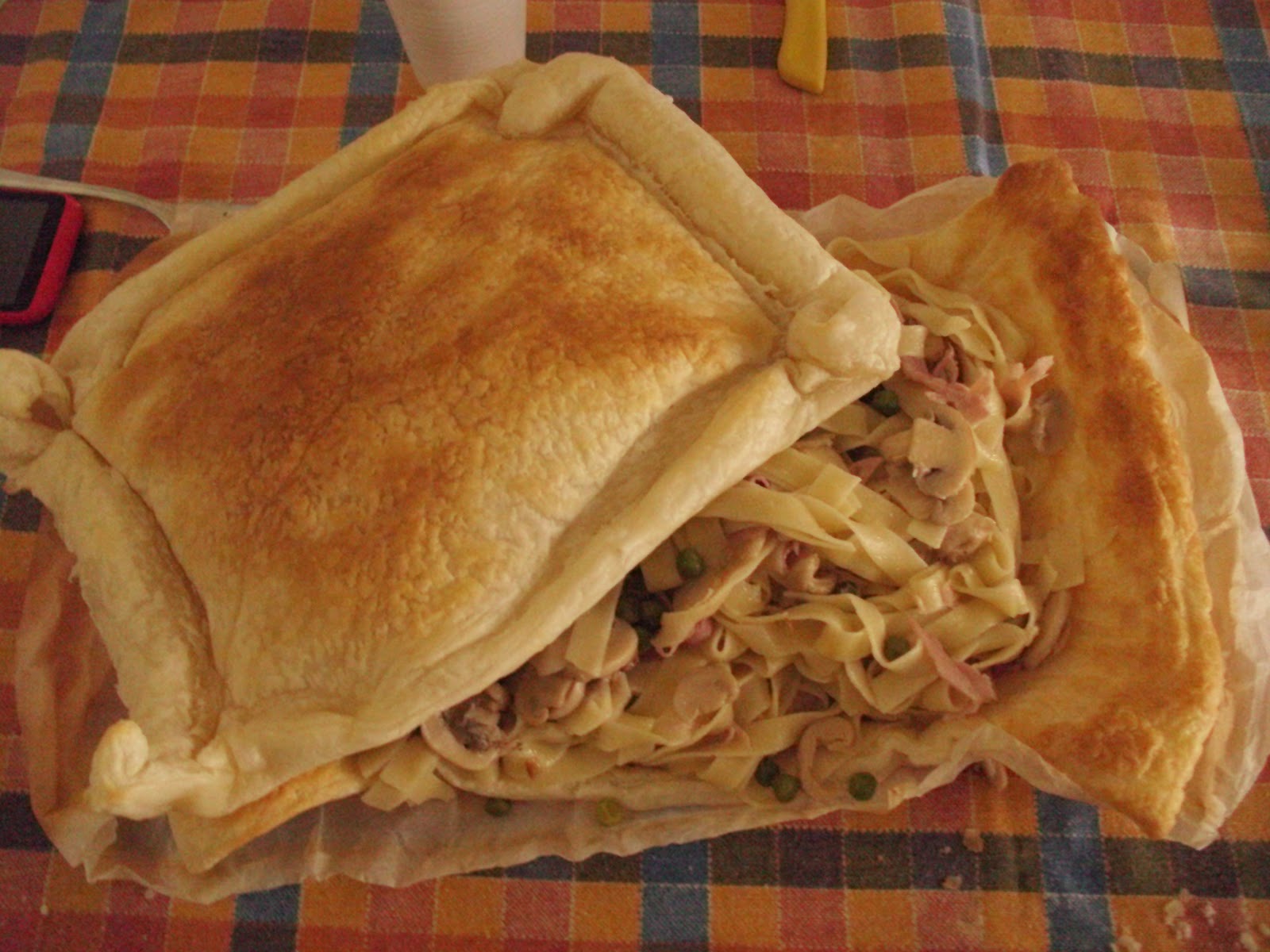 Vassoio di tagliatelle in pasta sfoglia Il club delle cuochine