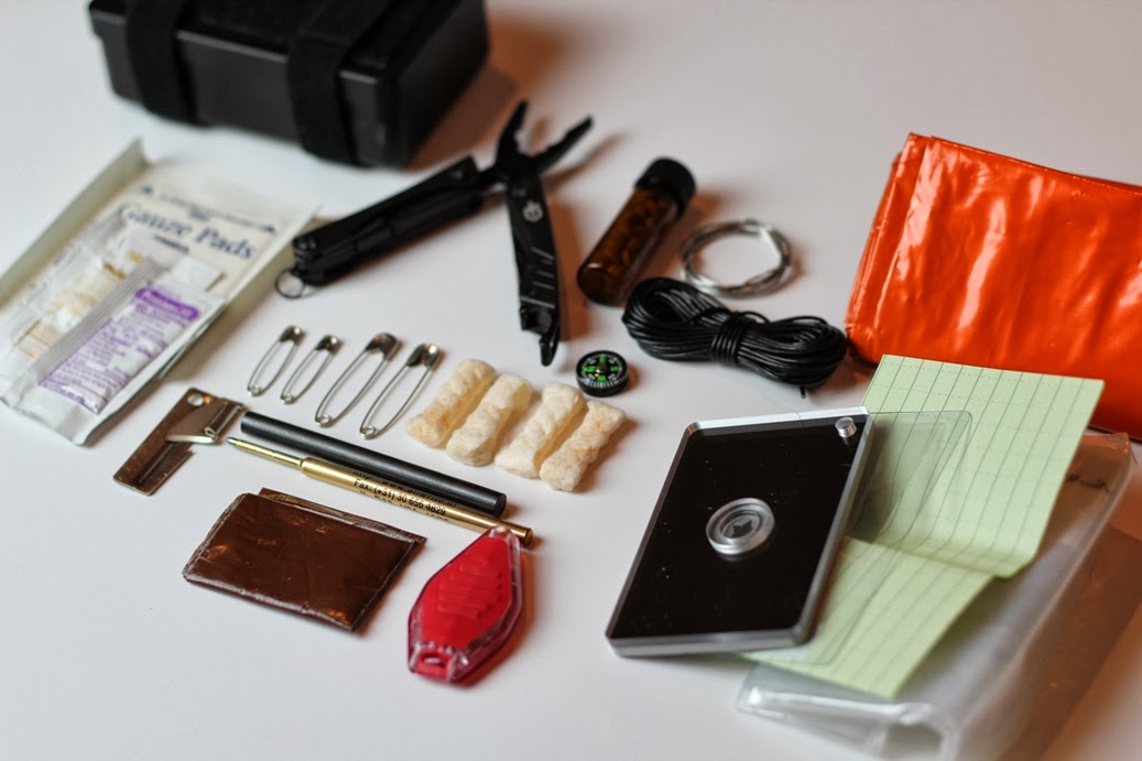 Black Scout Survival SEAL Team 6 Survival Kit