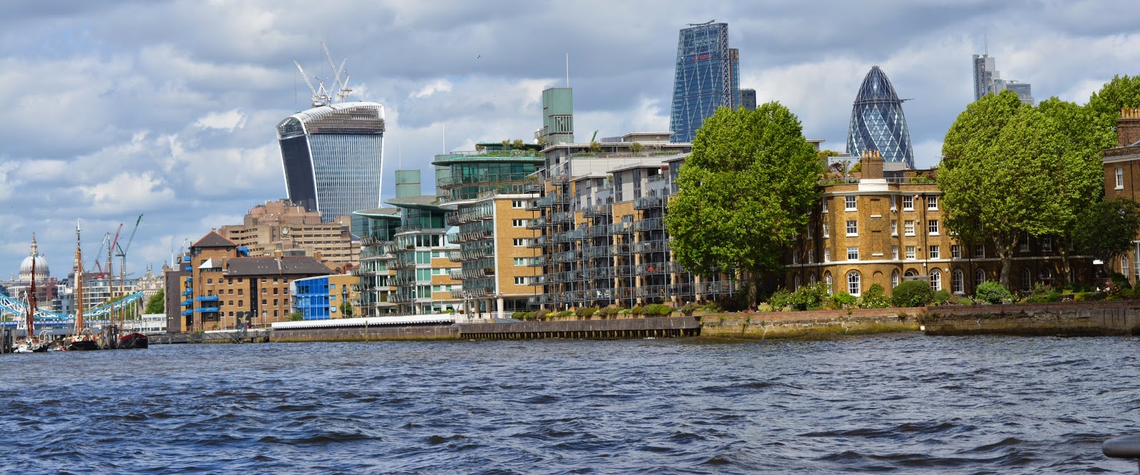 Passeio no Rio Tâmisa em Londres