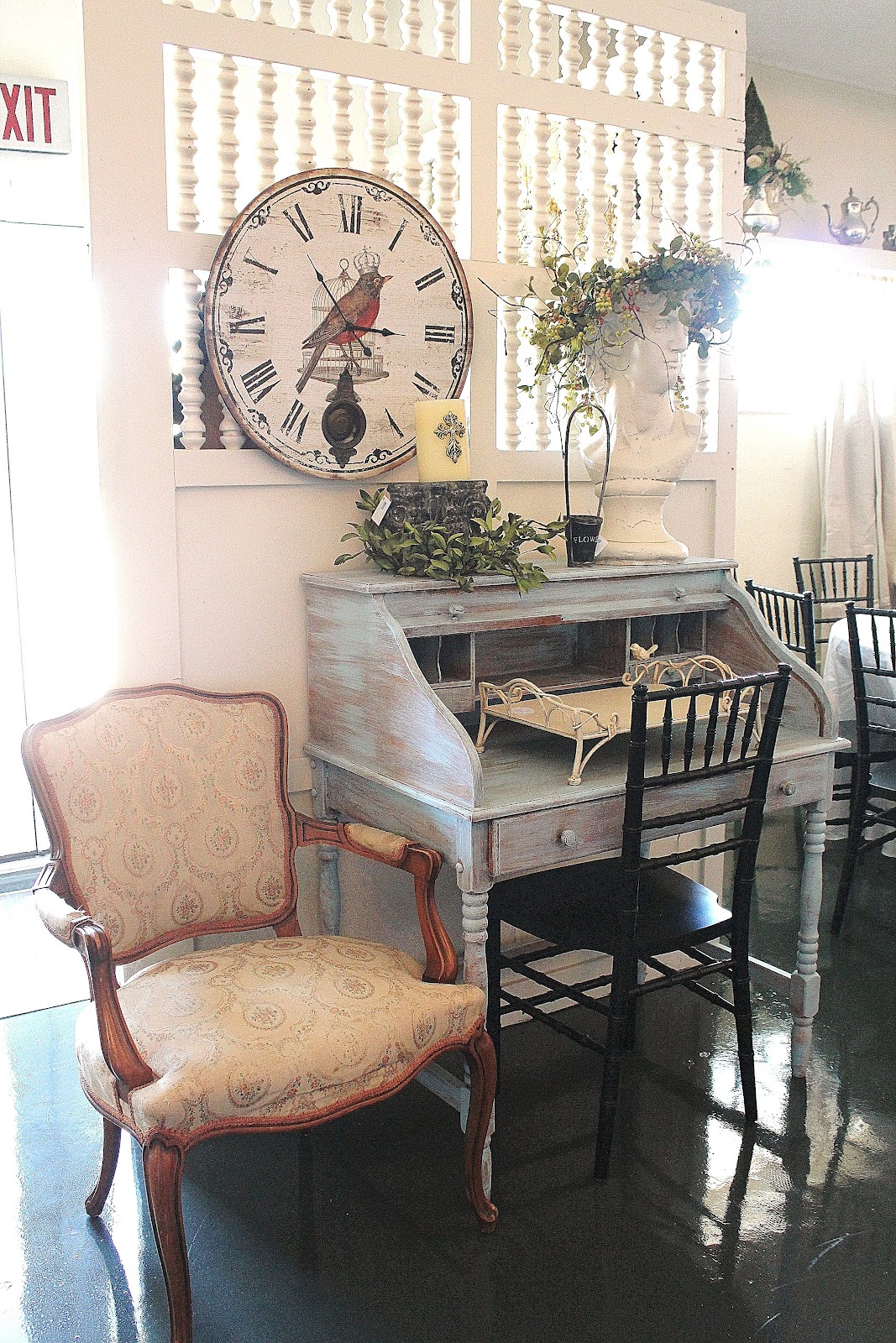 common ground : The Vintage Veranda