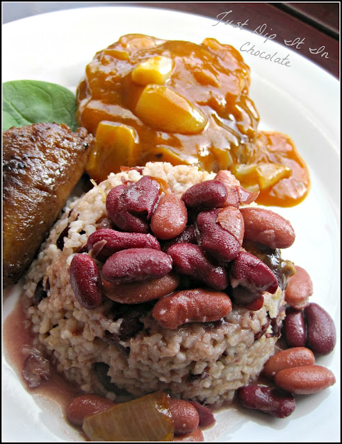 Rice and Beans with Coconut Milk Recipe, southern comfort food with a touch of the Caribbean! The perfect side for your fish, friend chicken or patties #beans #rice #coconut #caribbeanfood #comfortfood #southerndish