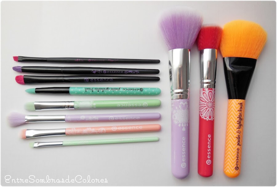 brochas y pinceles maquillaje Essence