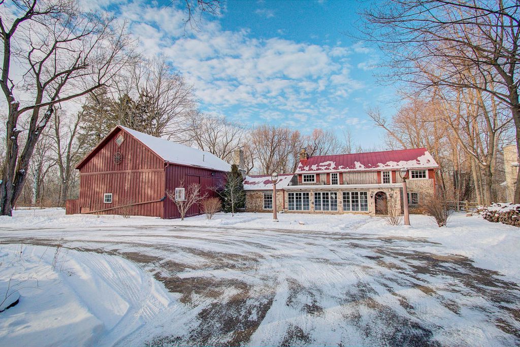 Sweet House Dreams 1871 Colonial Farmhouse in River Hills, Wisconsin