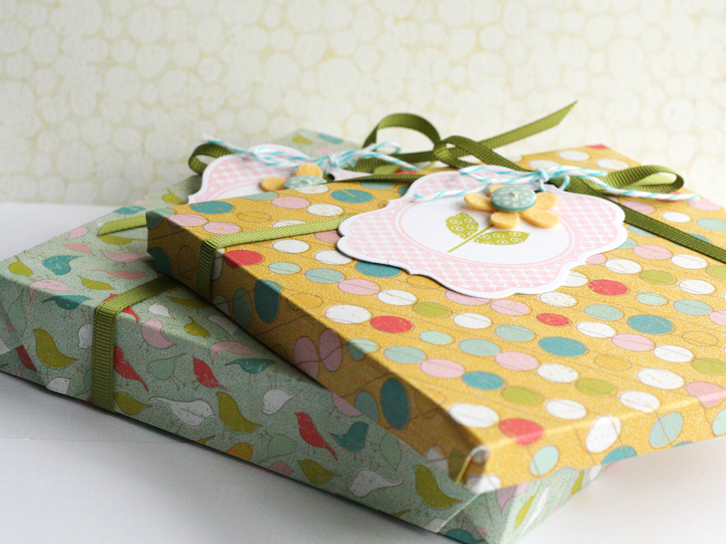 lime doodle Gift wrapping