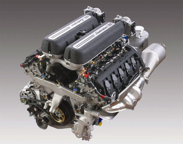 gallardo03_engine2.jpg