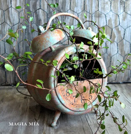 Wildly cool rustic alarm clock planter - Magia Mia featured on I Love That Junk