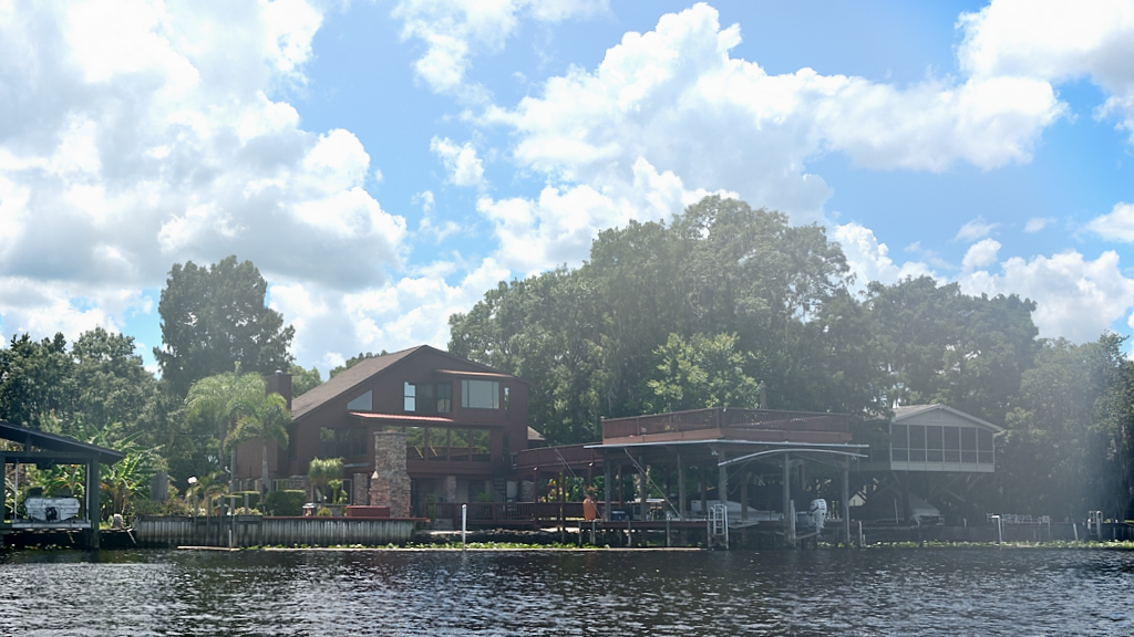 Drift Away Boating on Lake Florida