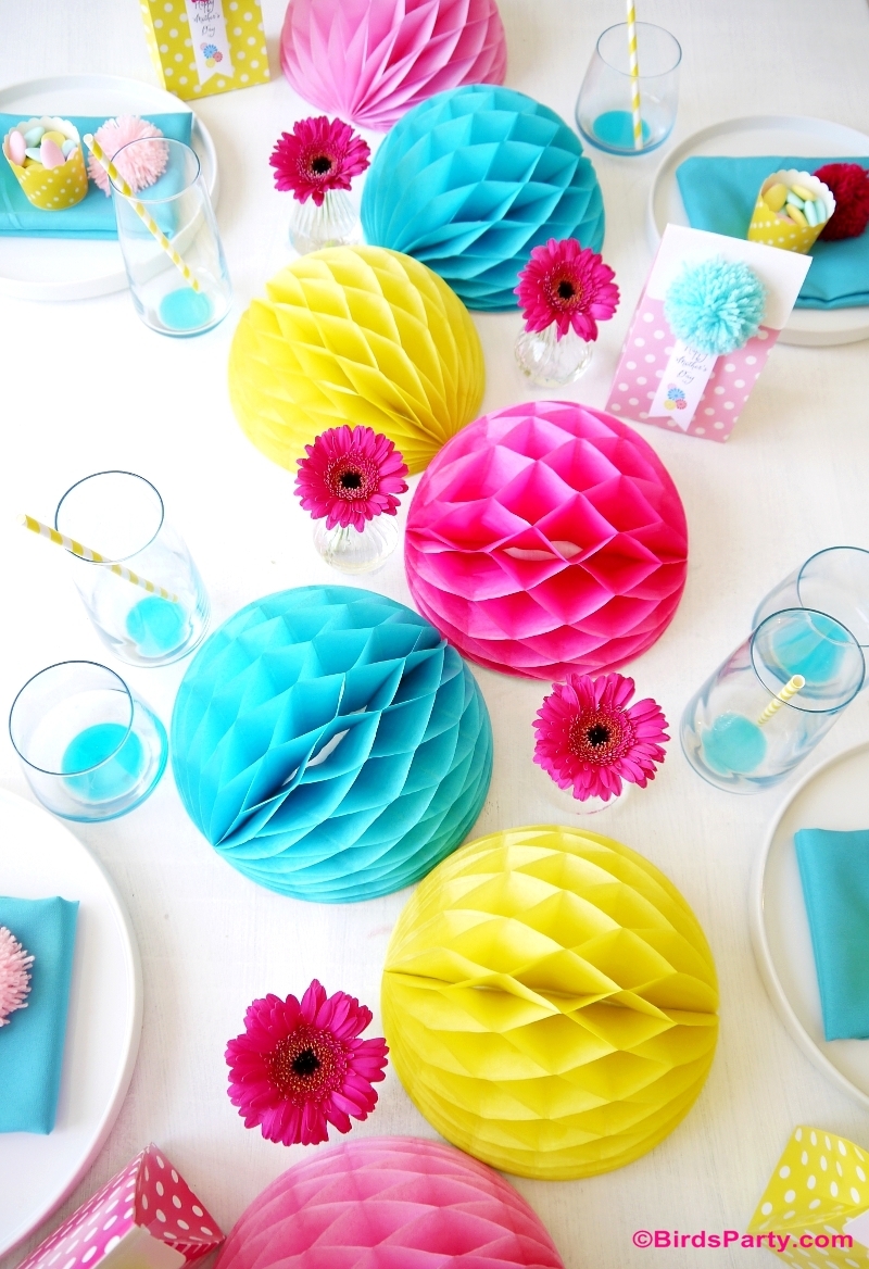 DIY honeycomb balls table decorations