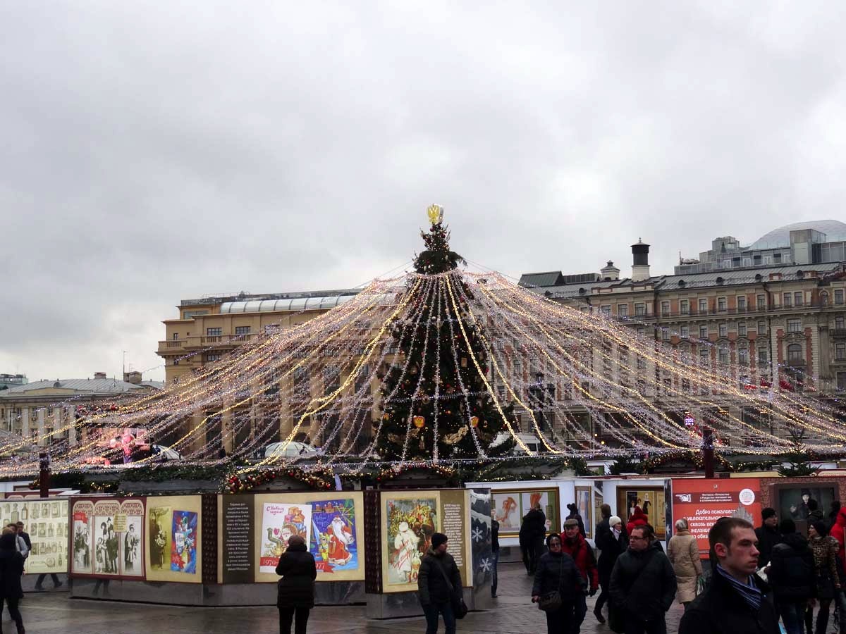 Манежная площадь в санкт петербурге. Манежная площадь спб. манежная площадь для детей. на манежной. елка на манежной площади спб.