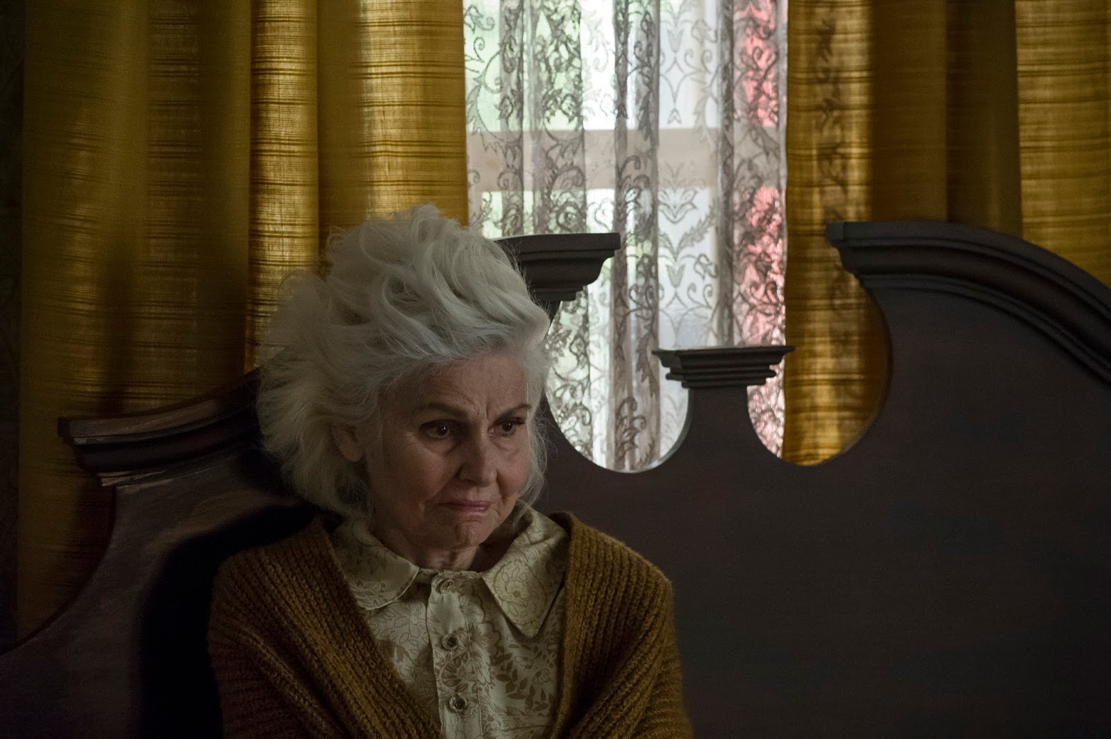 I Am The Pretty Thing That Lives In The House I AM THE PRETTY THING THAT LIVES IN THE HOUSE Trailer and Images | The