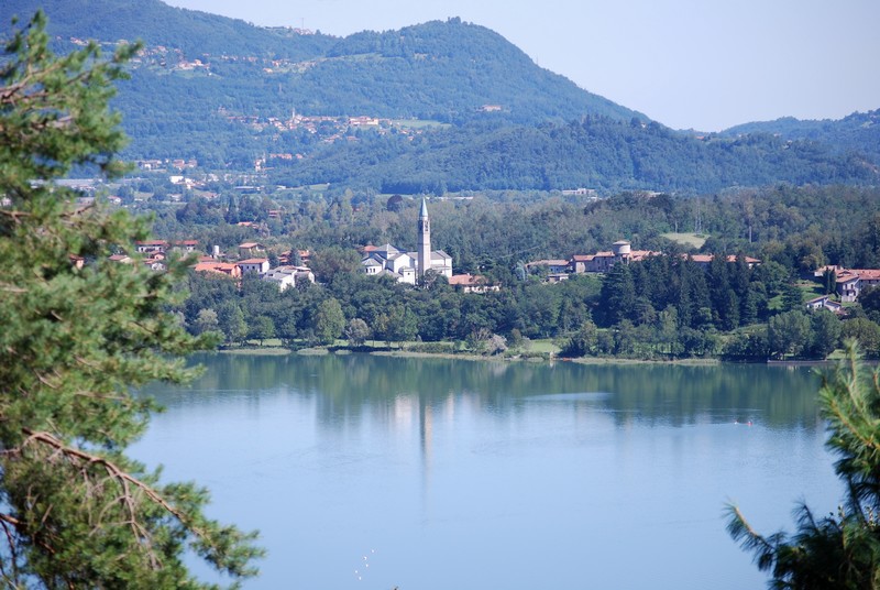 Trekking in Brianza Il Lago di