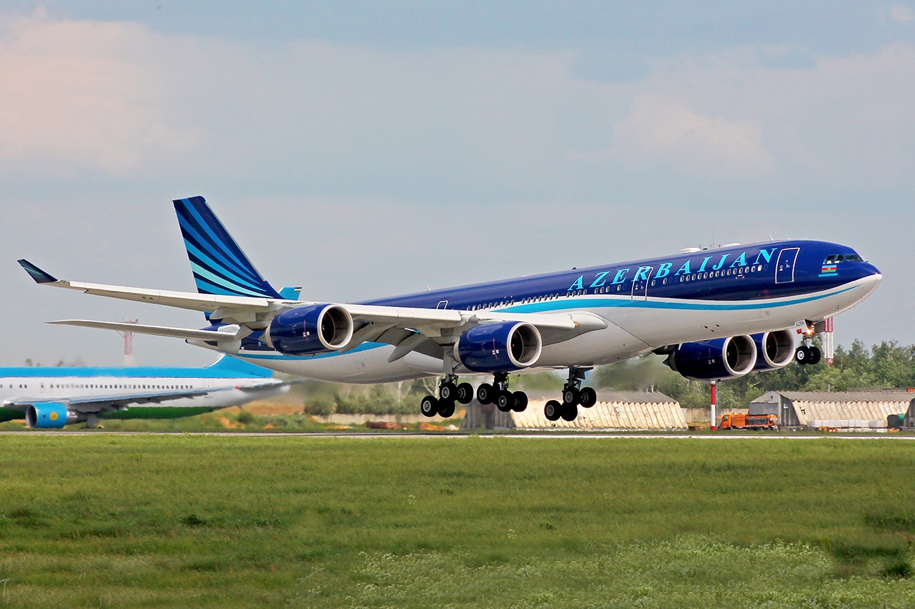 Azerbaijan Airlines Airbus A340500 Takeoff Aircraft Wallpaper 3843