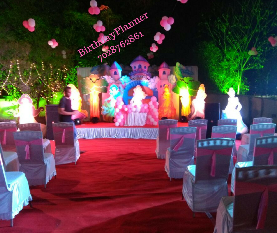 Romantic Room Decoration For Surprise Birthday Party in Pune Best