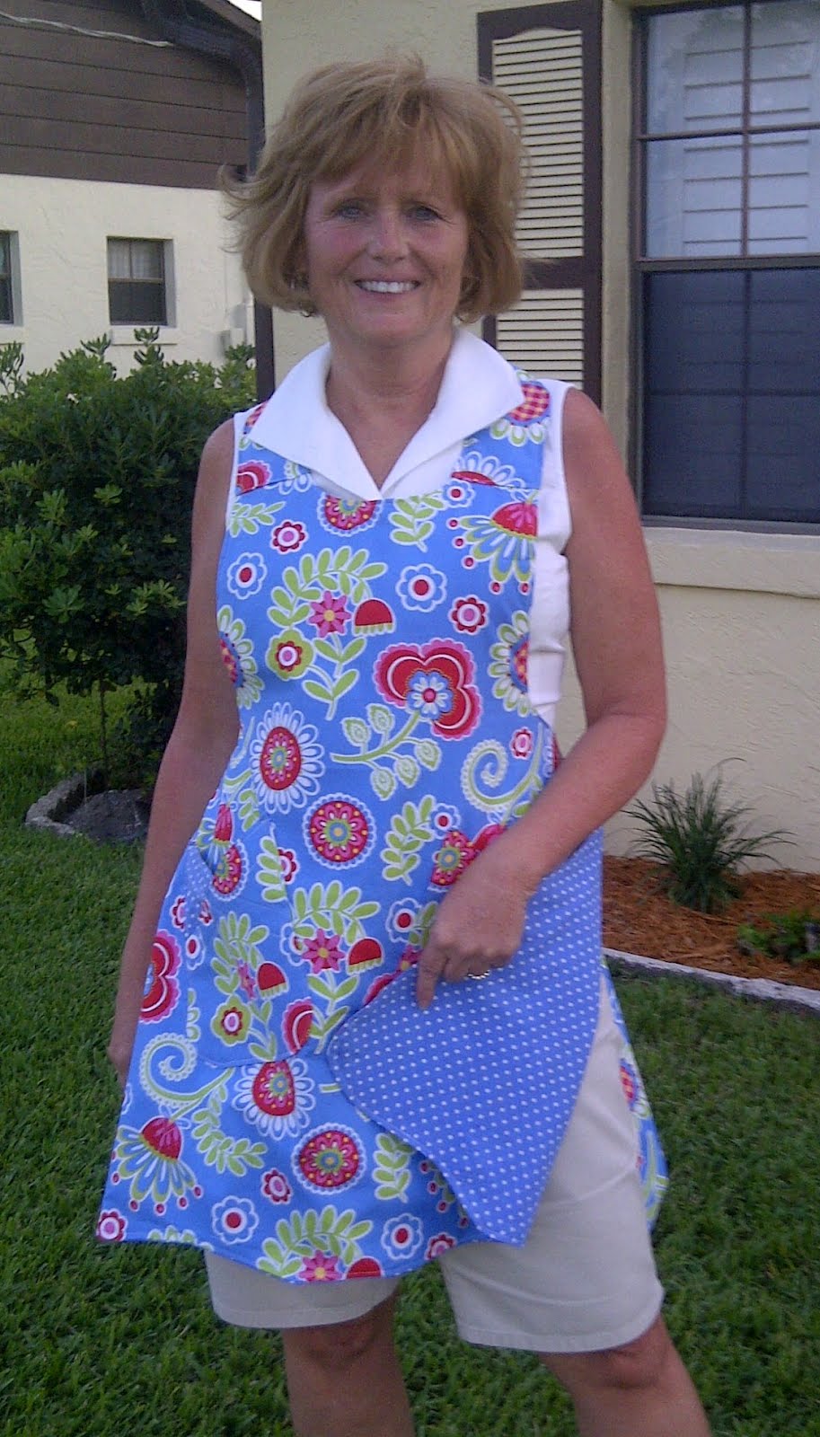 By My Hand From My Heart The Church Ladies' Apron