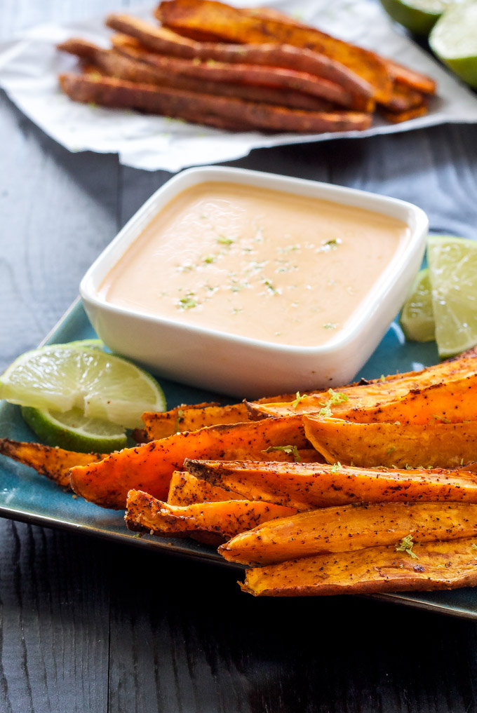 Spicy yogurt dipping sauce