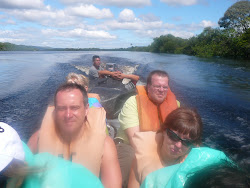 Russians Pasha and Yuli in charge ! Dugout canoe upriver to Angel Falls