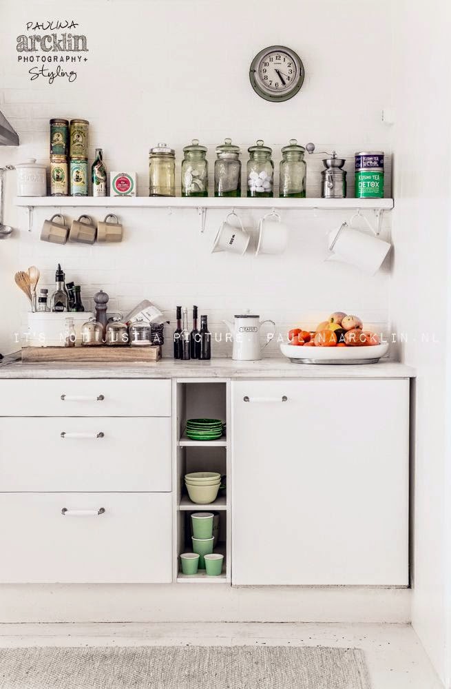 Las Cositas de Beach & eau: ESTANTEANDO....................por la