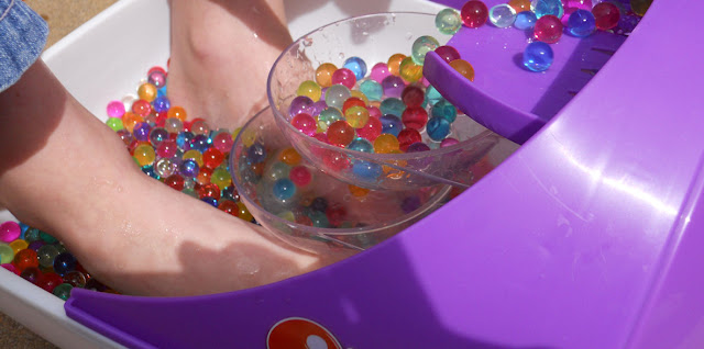 orbeez soothing spa feet size