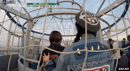 경주투어 하라니까 완전히 먹방투어를 해버린 걸그룹.gif | 인스티즈