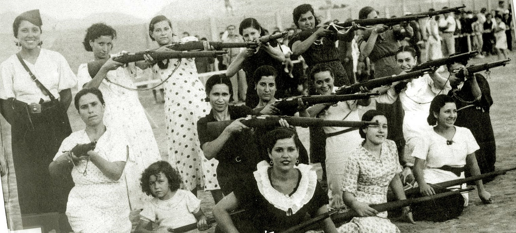Milicianas: 30 Amazing Photos of Female Combatants in the Spanish Civil War ~ Vintage Everyday