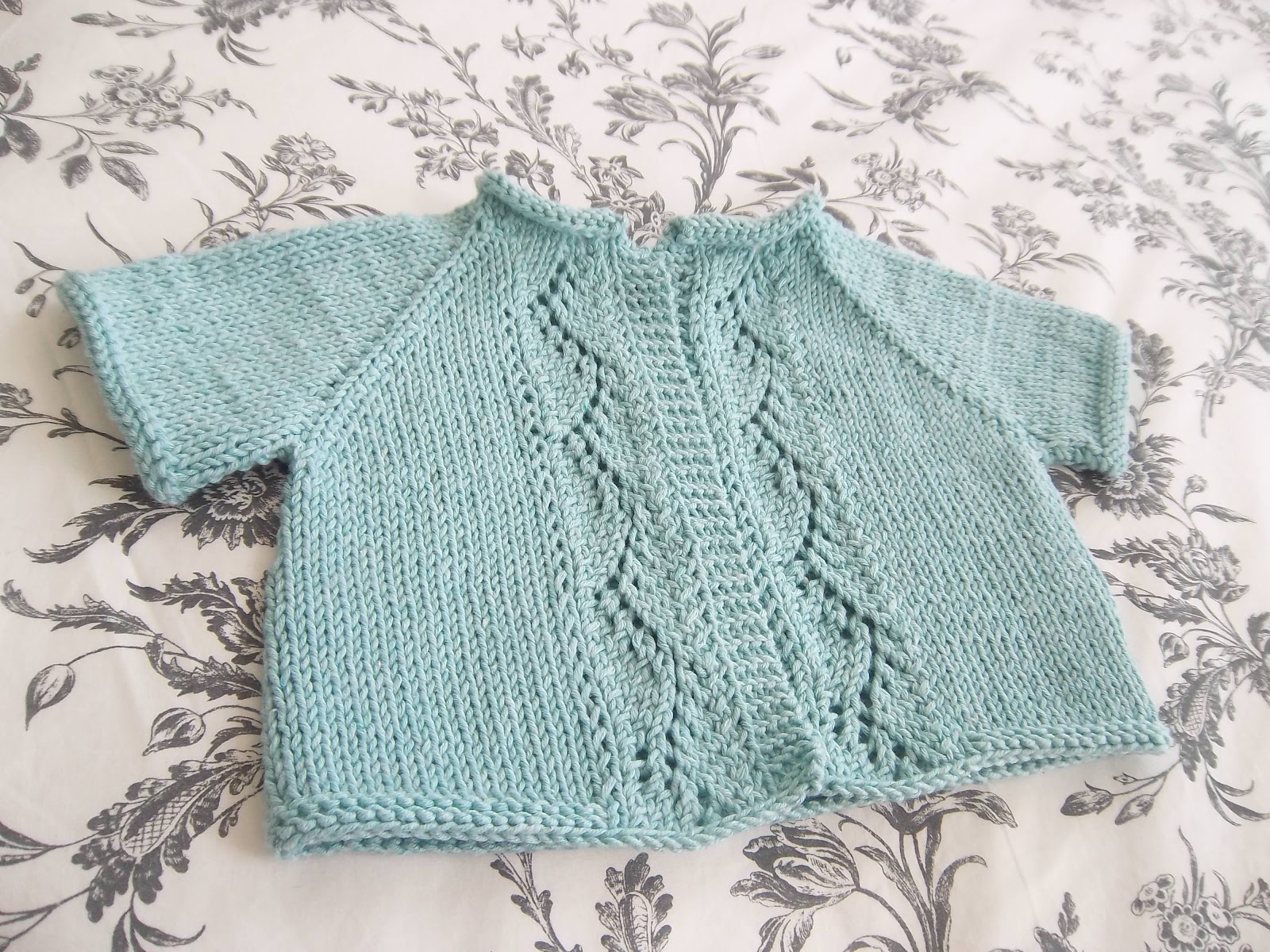 j'adore knitting: Vine Lace Cardigan.
