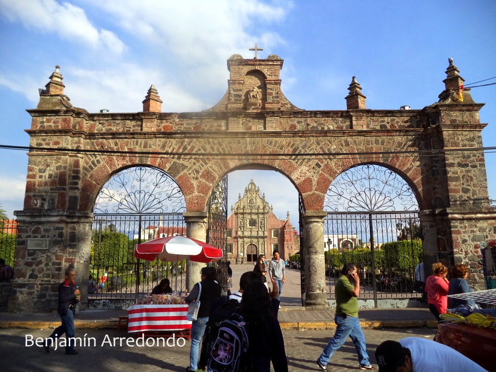 El Bable Una breve descripción de Chalco y su Parroquia.