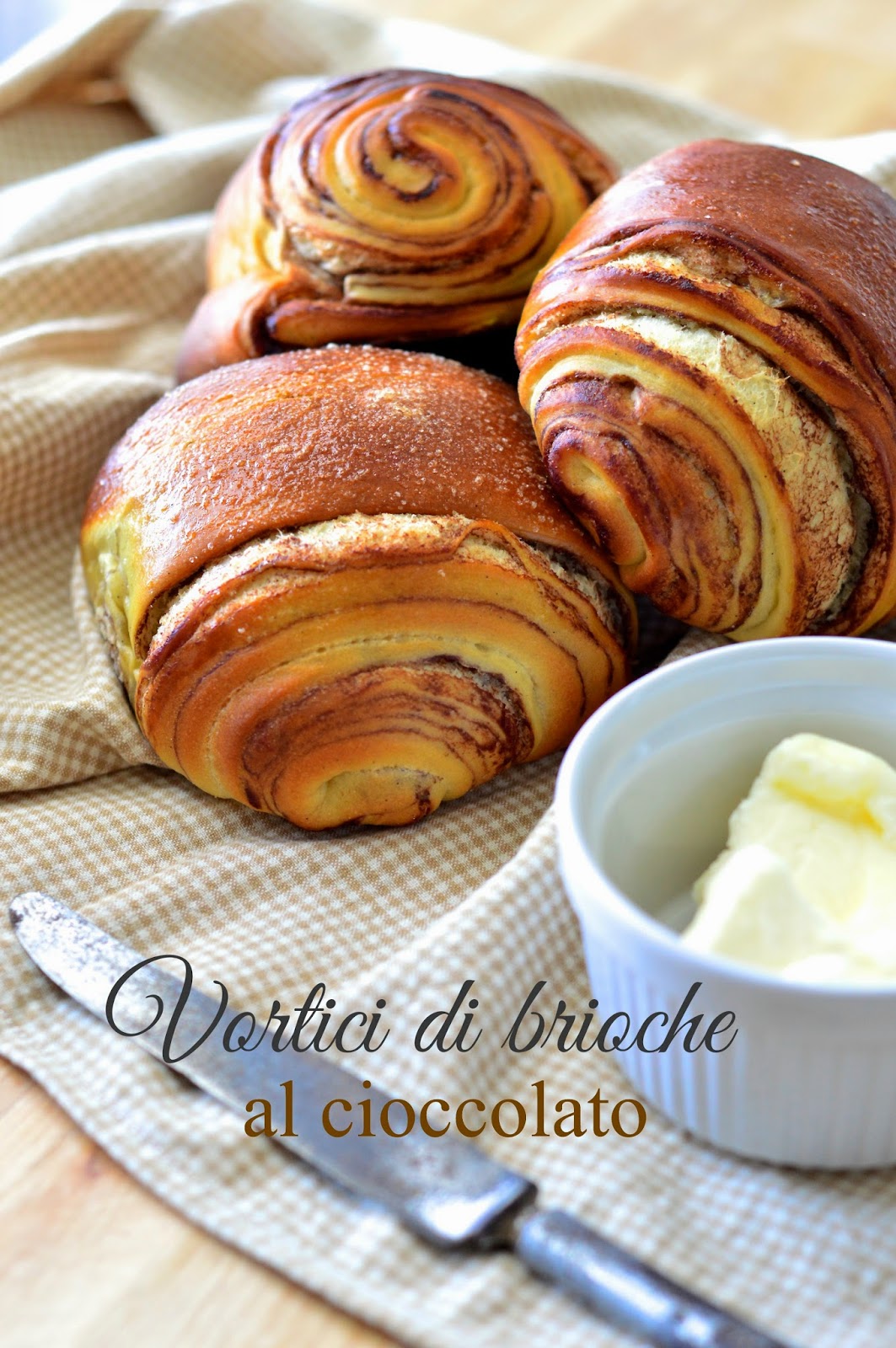 vortici di brioche al cioccolato