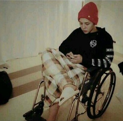 작년 투어중 탈진해서 쓰러지는 지드래곤 | 인스티즈