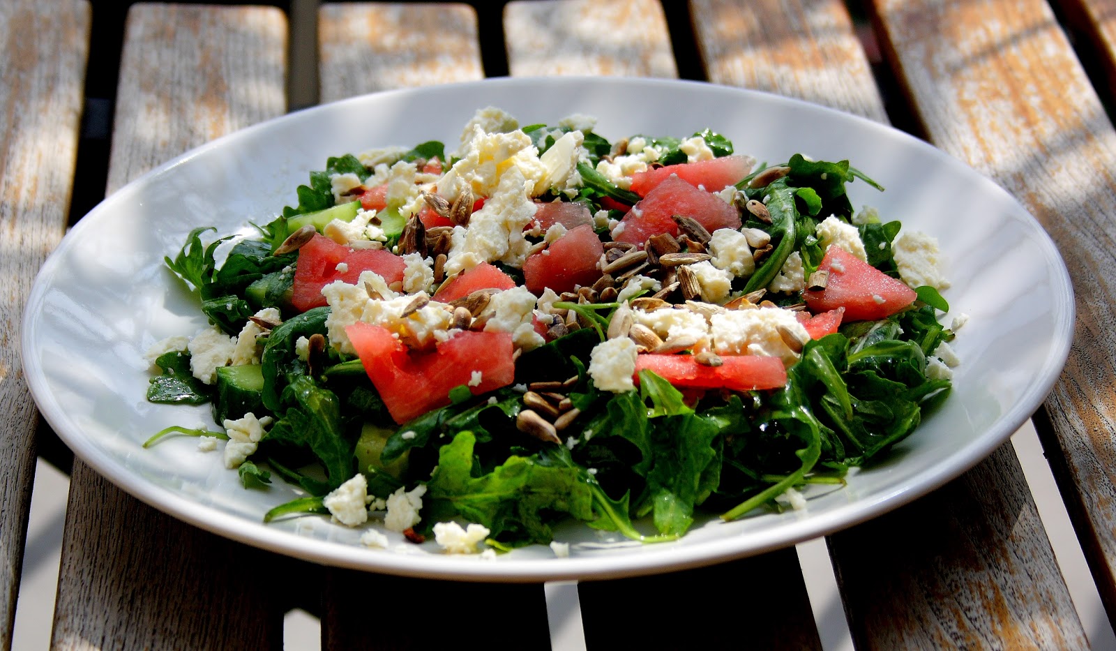 Rucola-Salat mit Wassermelone, Gurke und Feta – The Vegetarian Diaries
